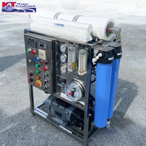 เครื่องกรองน้ำเค็ม